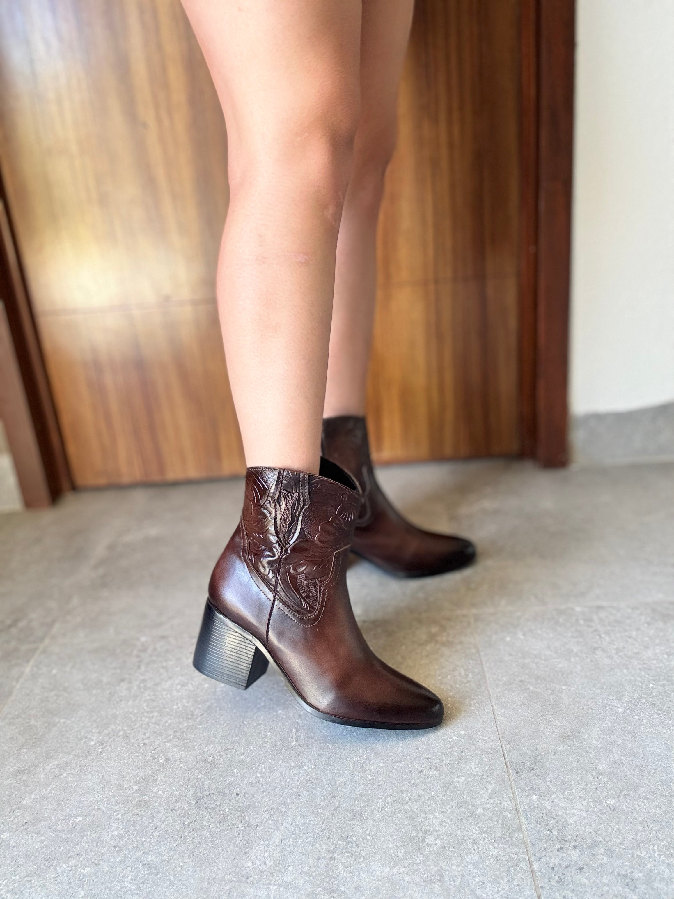 802L BOTÍN FLOR Color Coñac