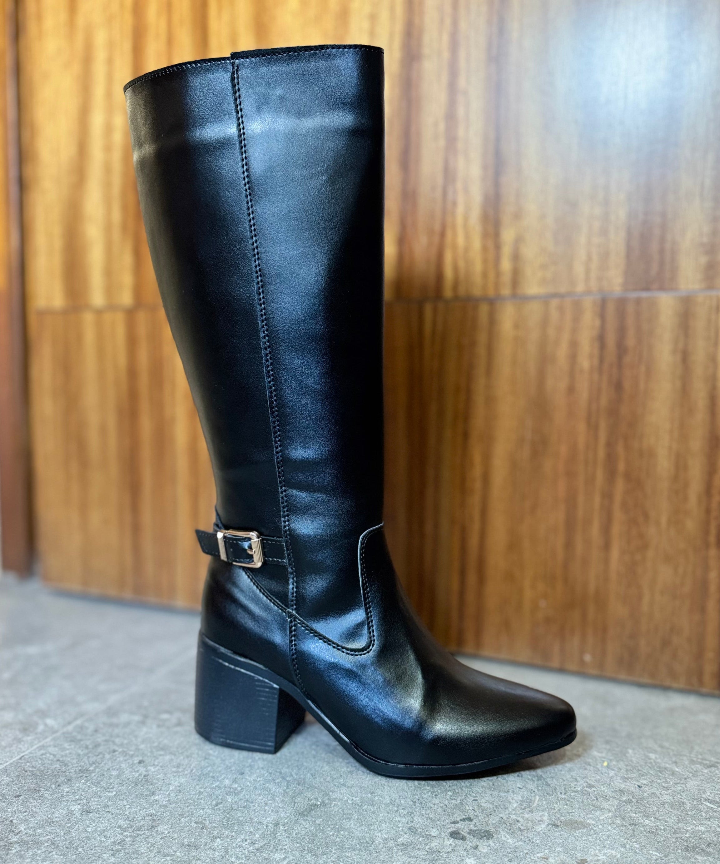 870L Bota Larga Lisa