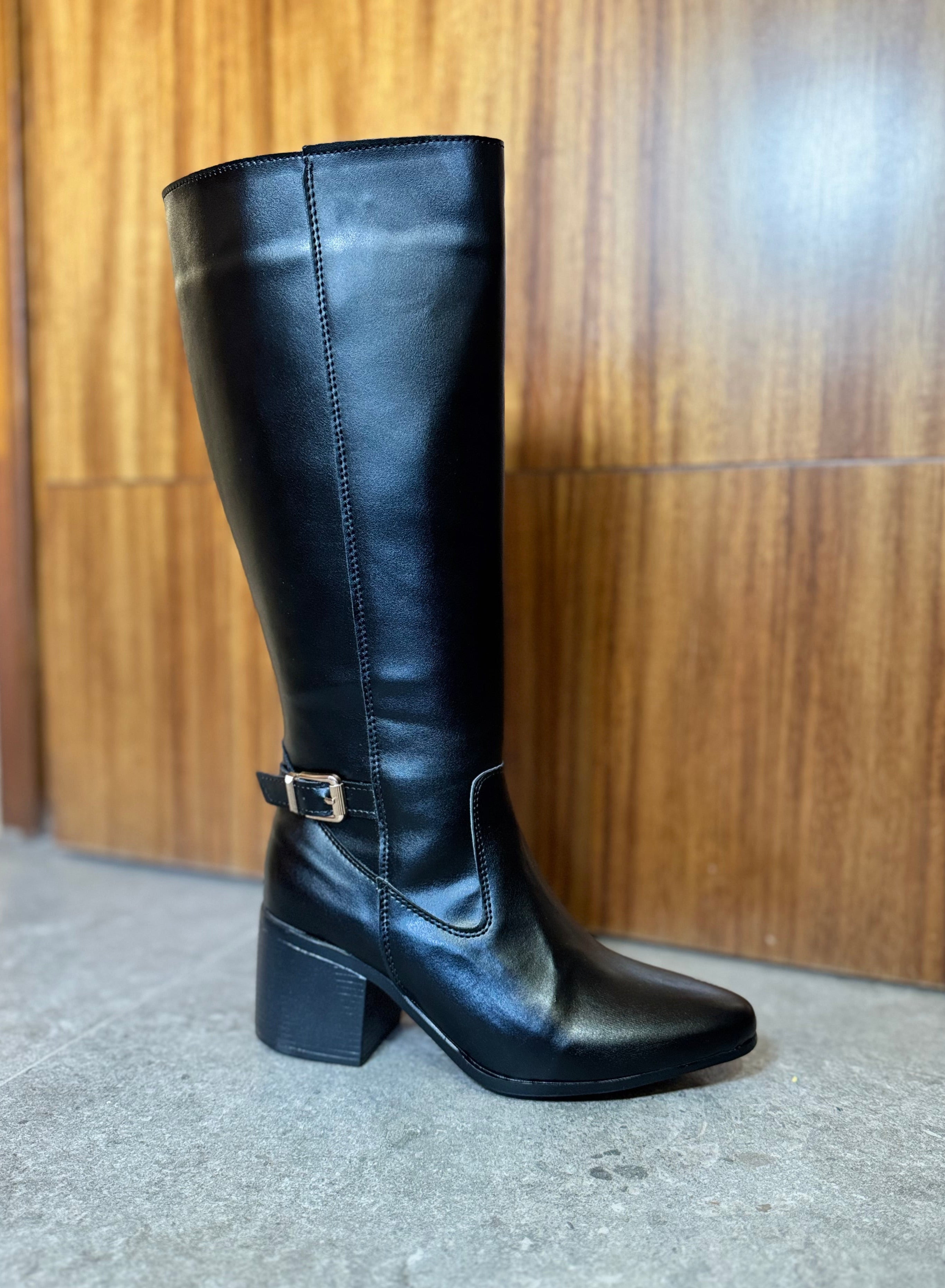 870L Bota Larga Lisa