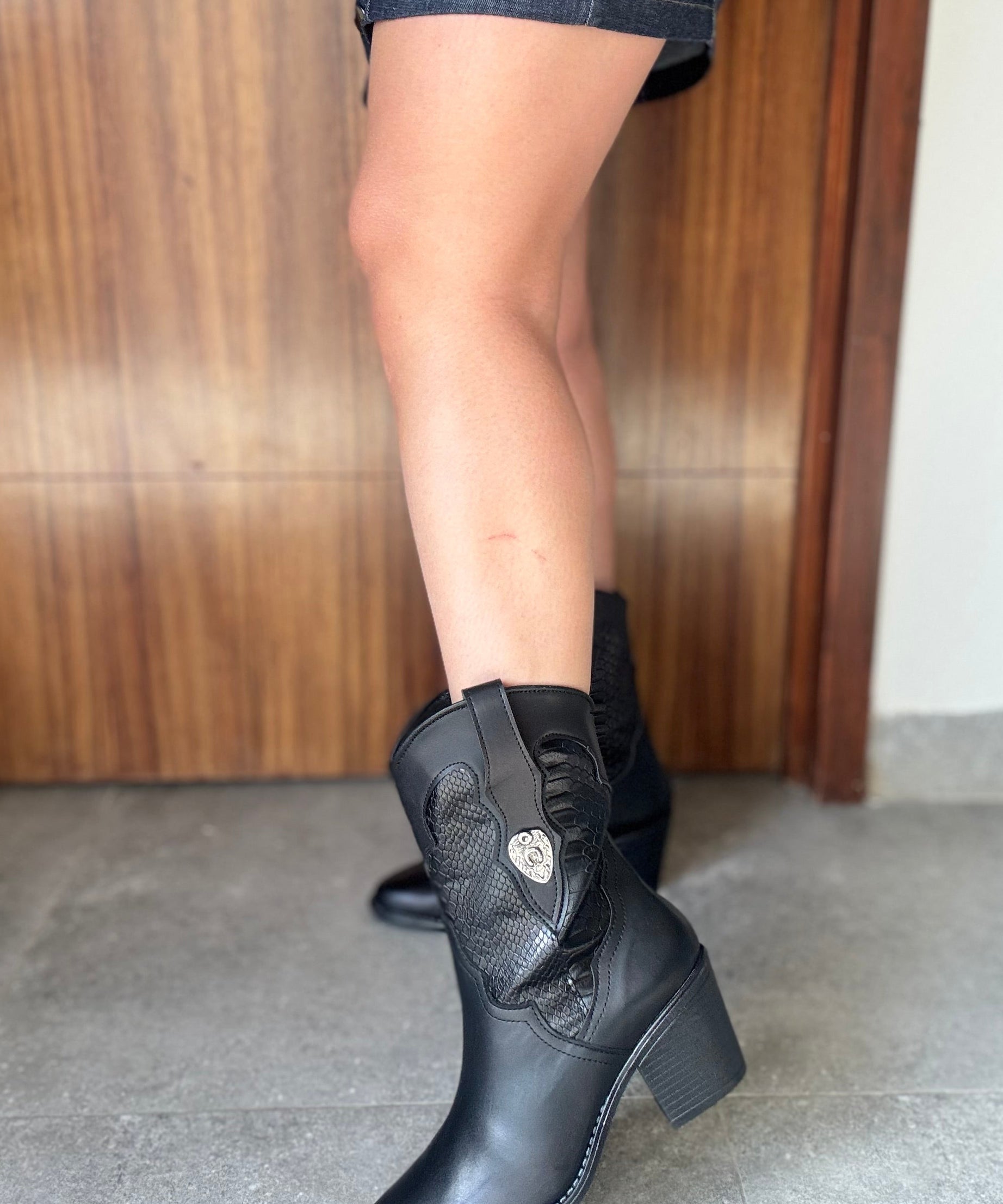 400L Botín Grabado Víbora Tacón 7 cm