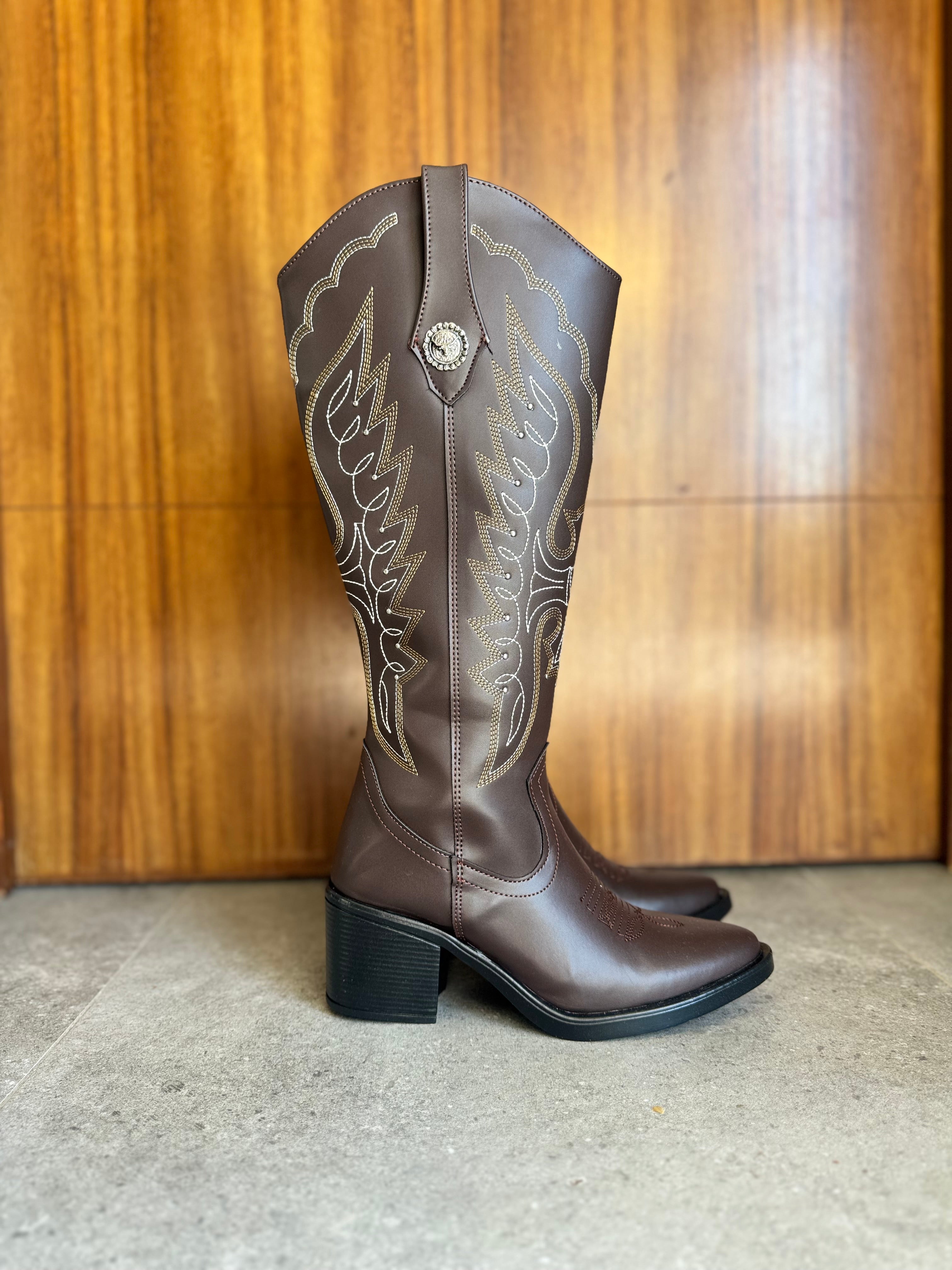 710L Vaquera bordado