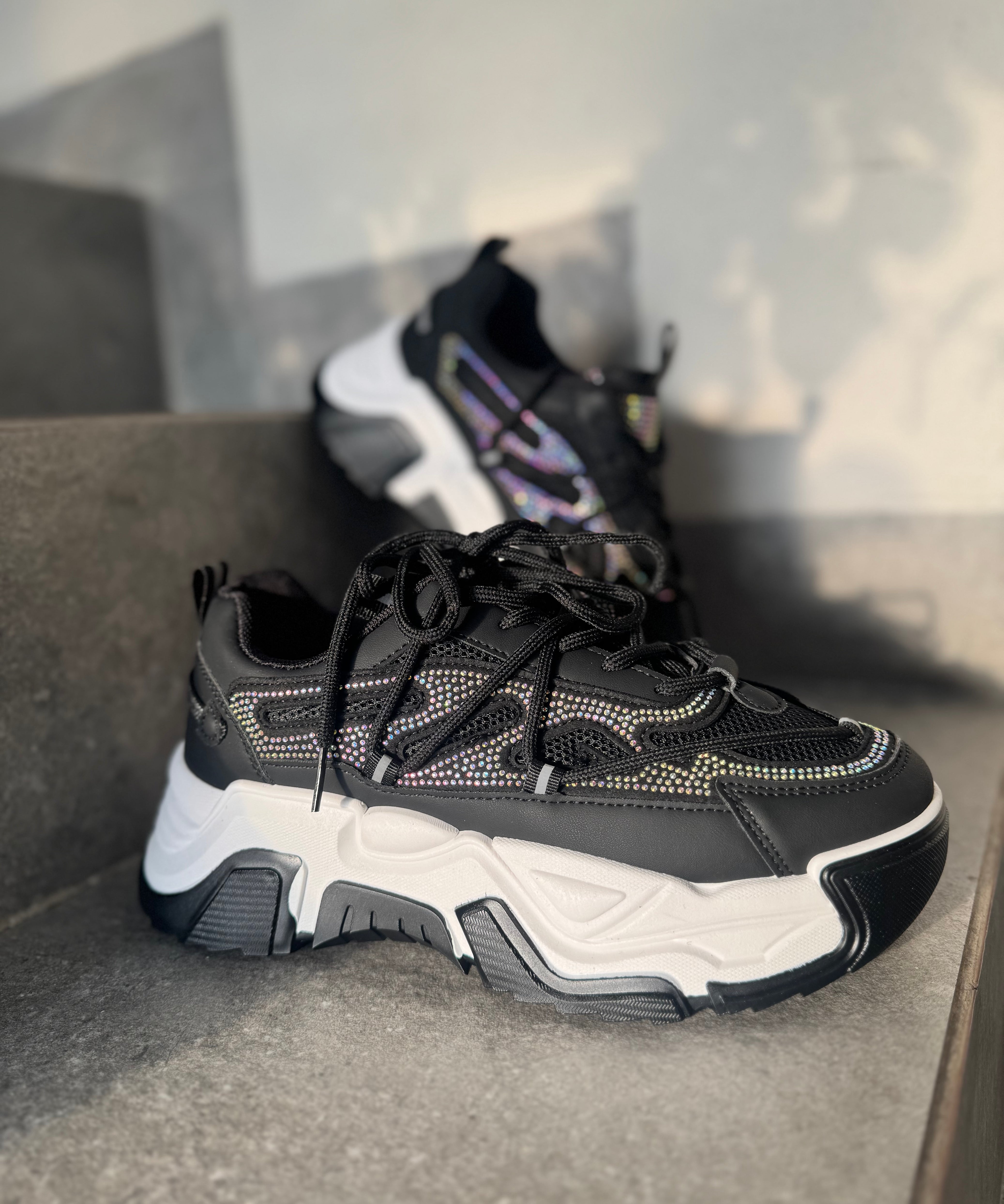 900 PLATAFORMA BRILLOS NEGRO