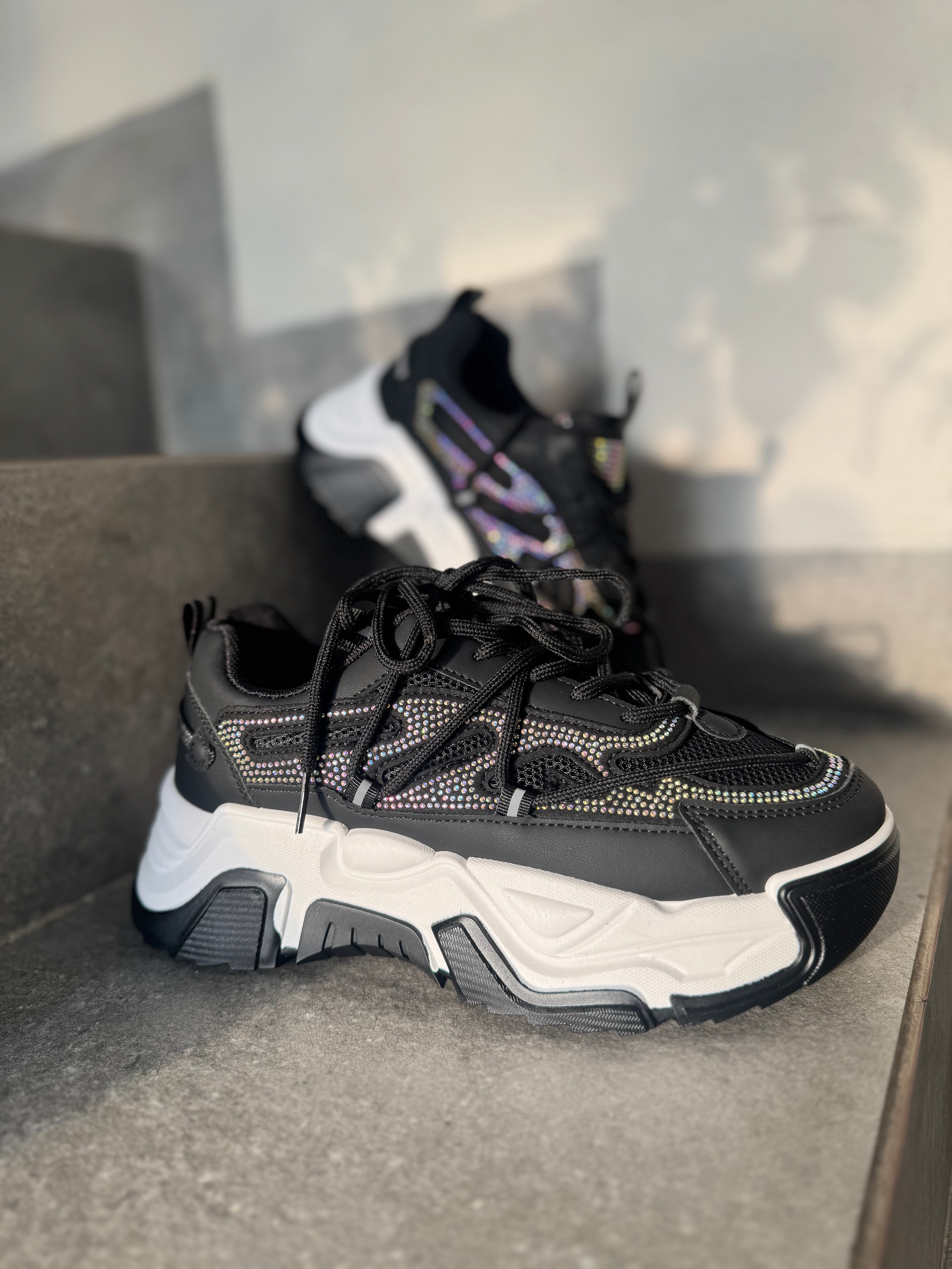 900 PLATAFORMA BRILLOS NEGRO