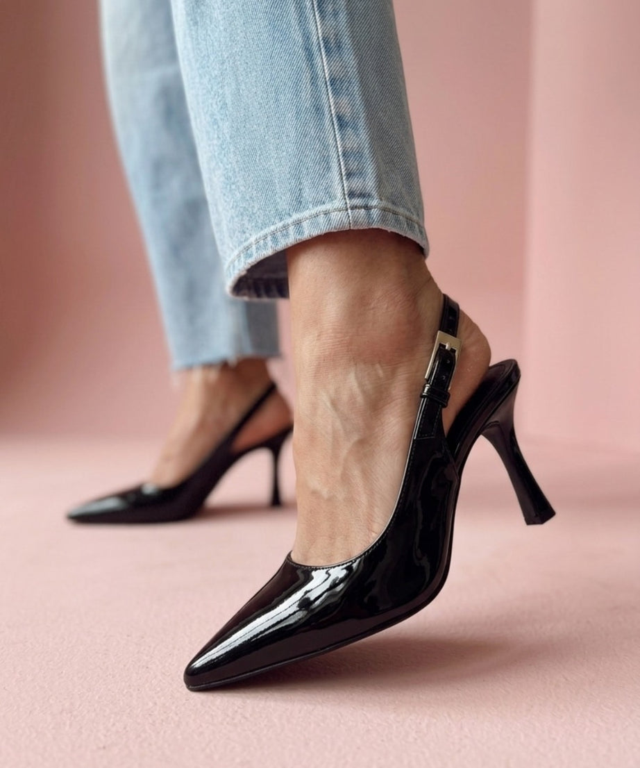 2510A Zapatilla Clásica Charol