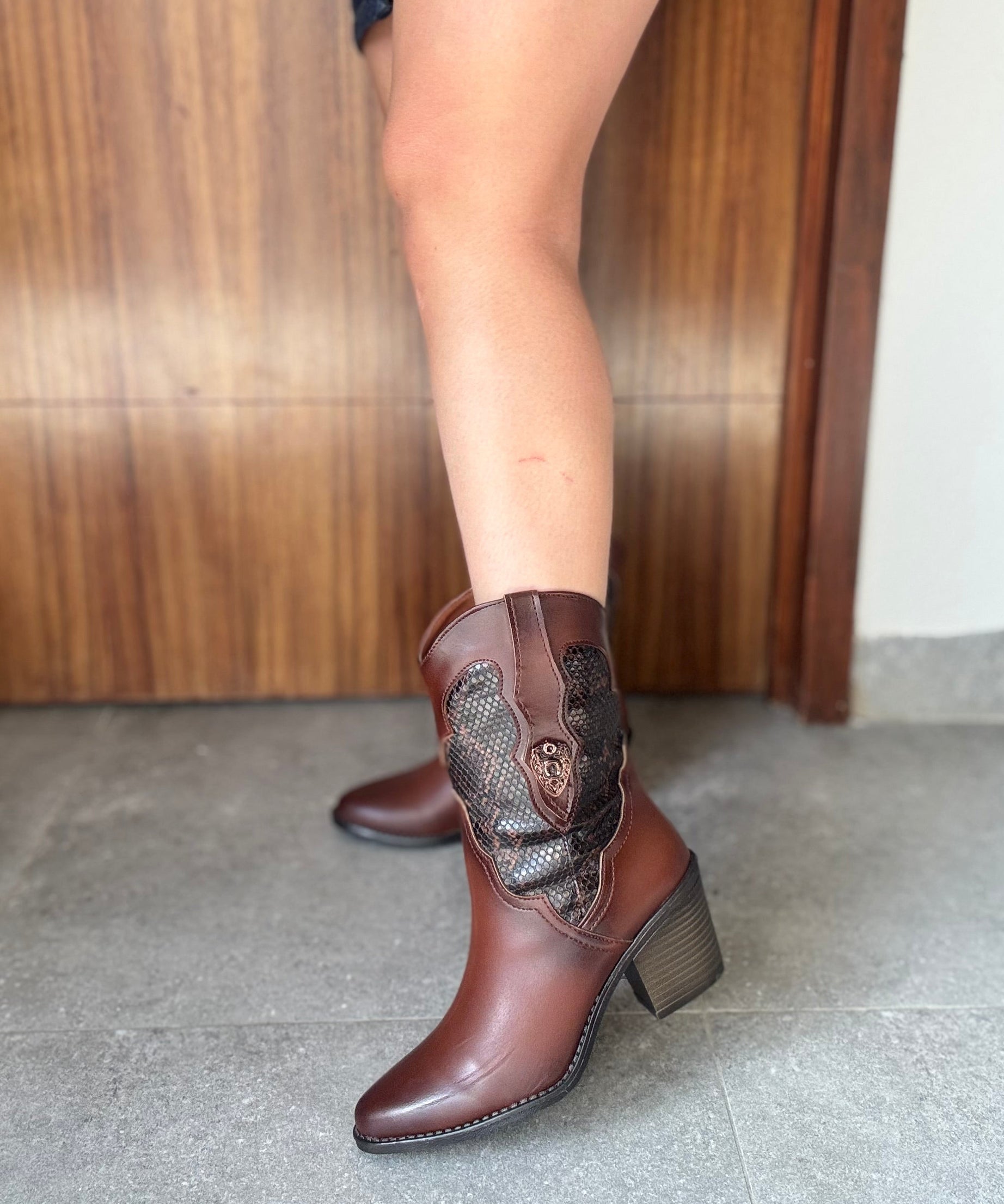 400L Botín Grabado Víbora Tacón 7 cm