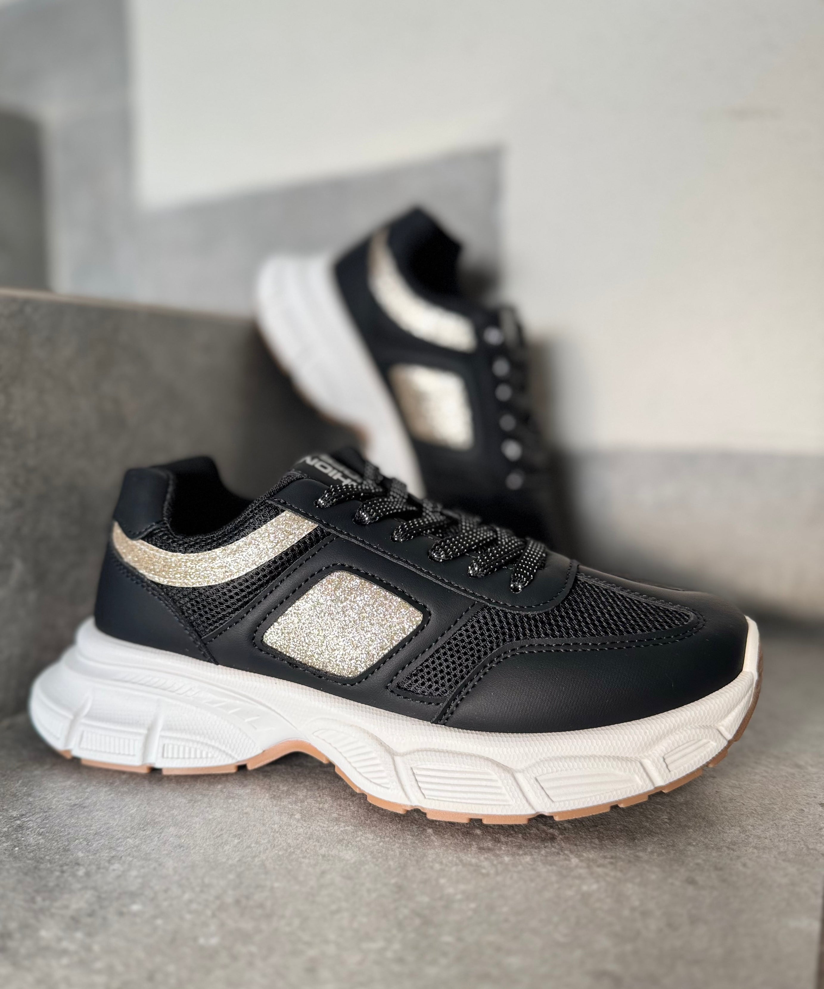 800 PLATAFORMA NB NEGRO