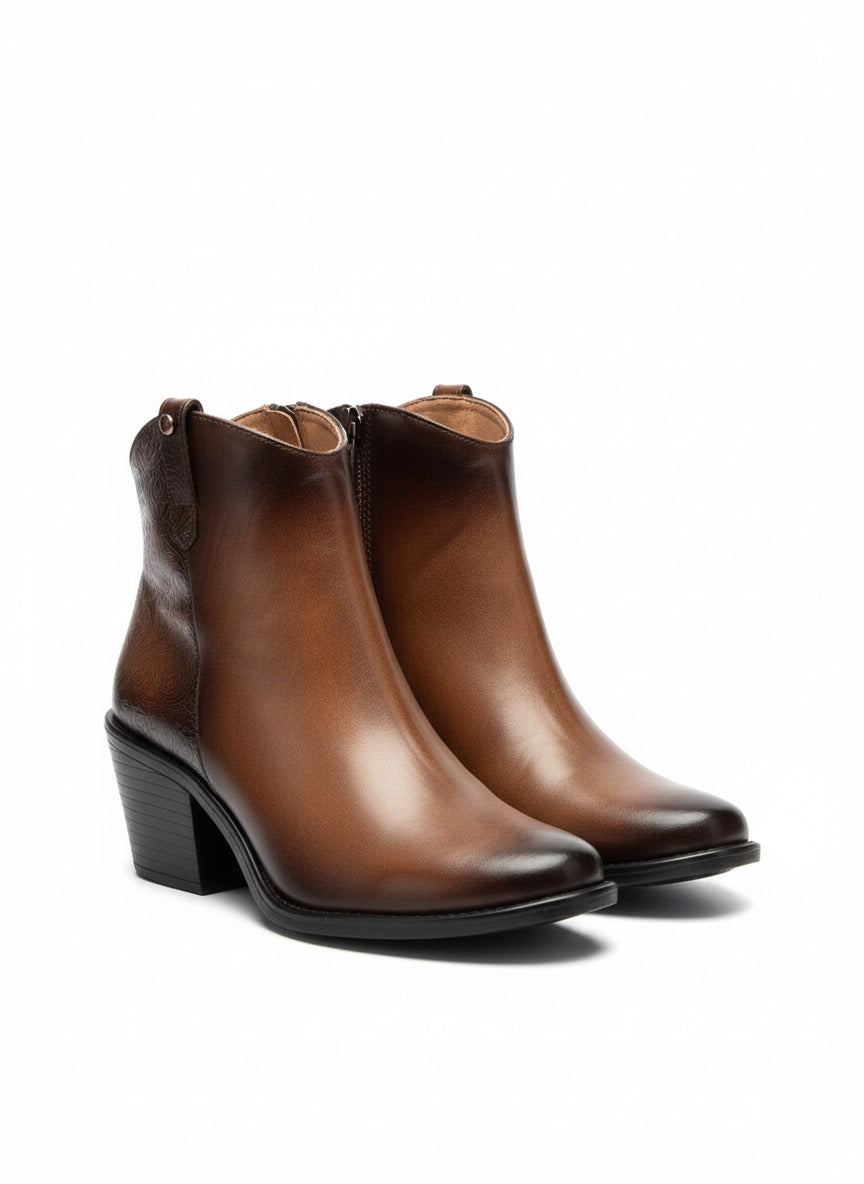 L706 Botín Sombreado